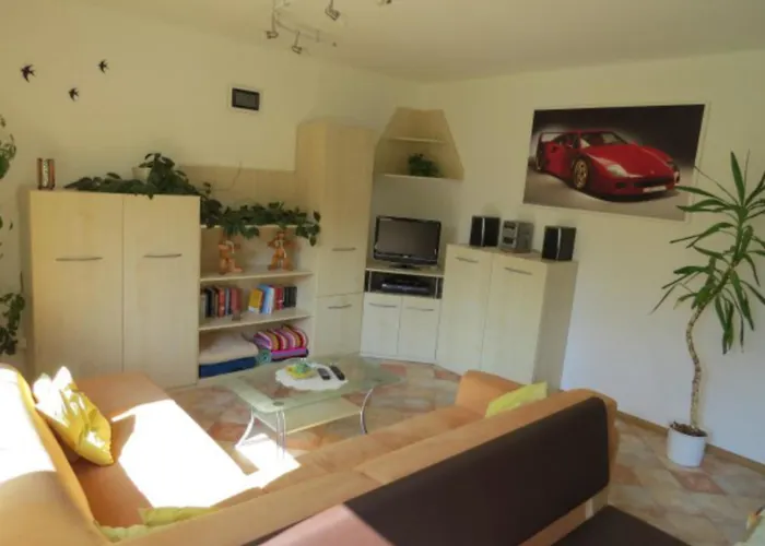 Eberhardt דירה *